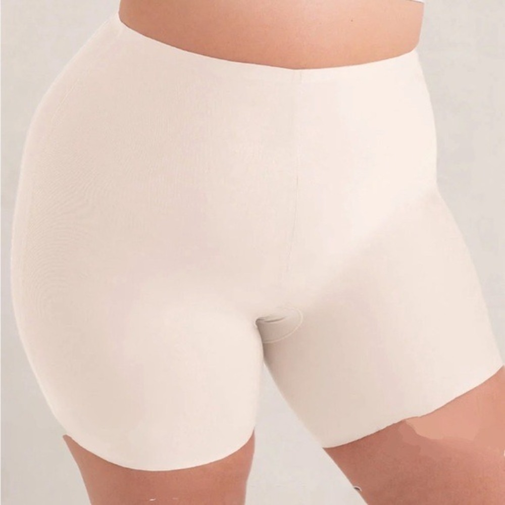 Truekind® Seamless Stretch Mid-Waist‎ Short in Nude size 0-14 NWT 38422